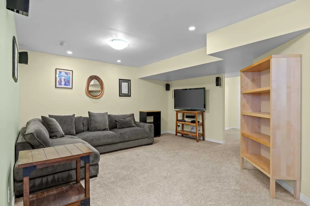 298 Silverado Plains Close SW Calgary AB T2X 0J2
