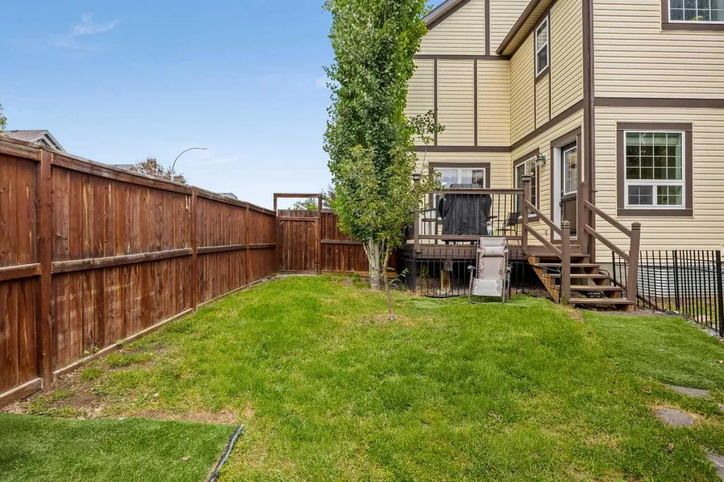 298 Silverado Plains Close SW Calgary AB T2X 0J2
