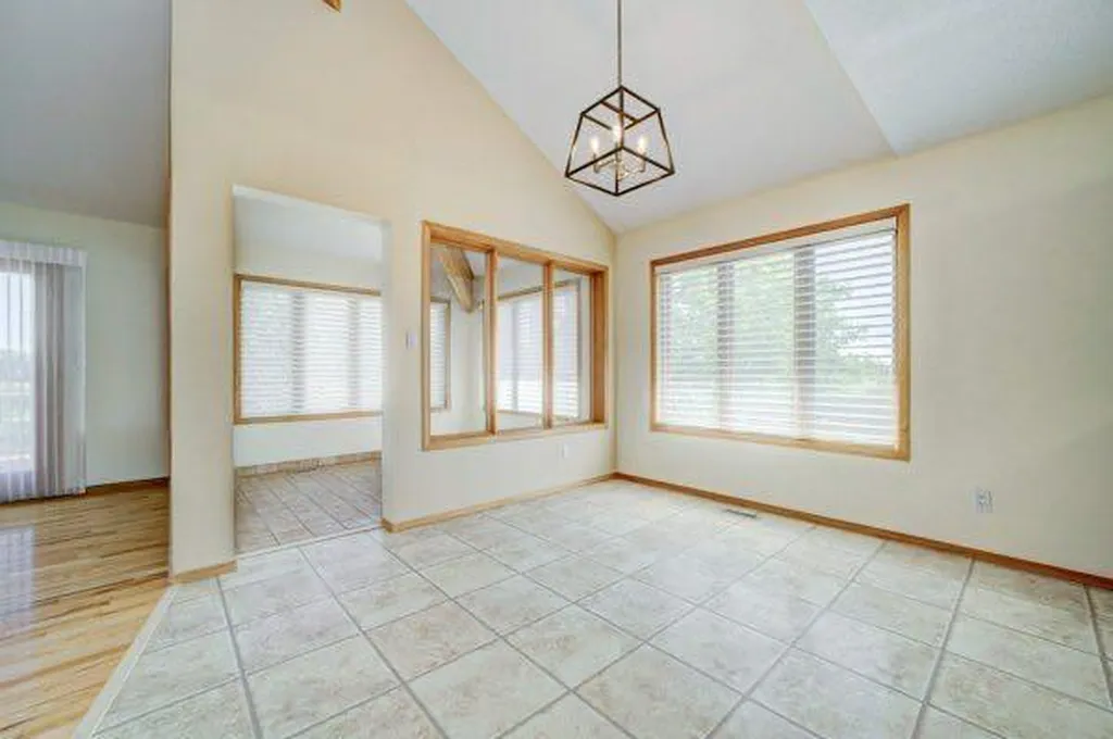 23 Niska Place W Lethbridge AB T1K 6G9