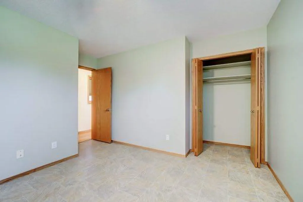 23 Niska Place W Lethbridge AB T1K 6G9