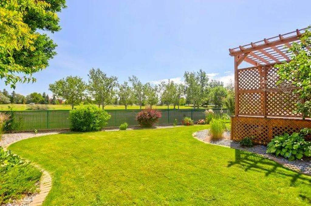 23 Niska Place W Lethbridge AB T1K 6G9