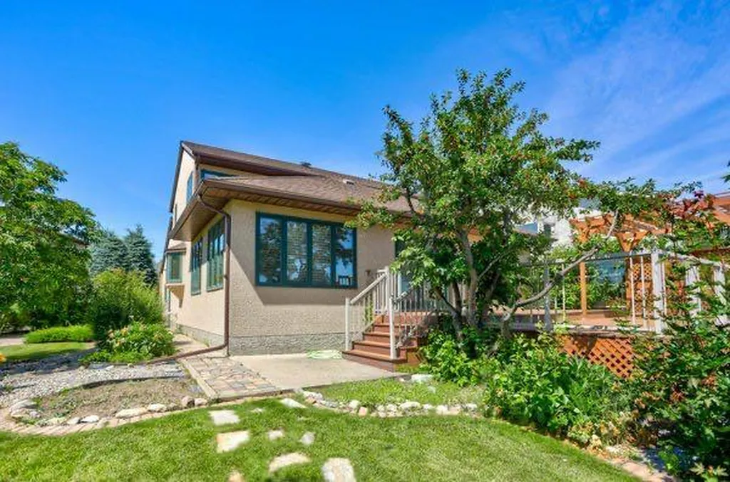 23 Niska Place W Lethbridge AB T1K 6G9