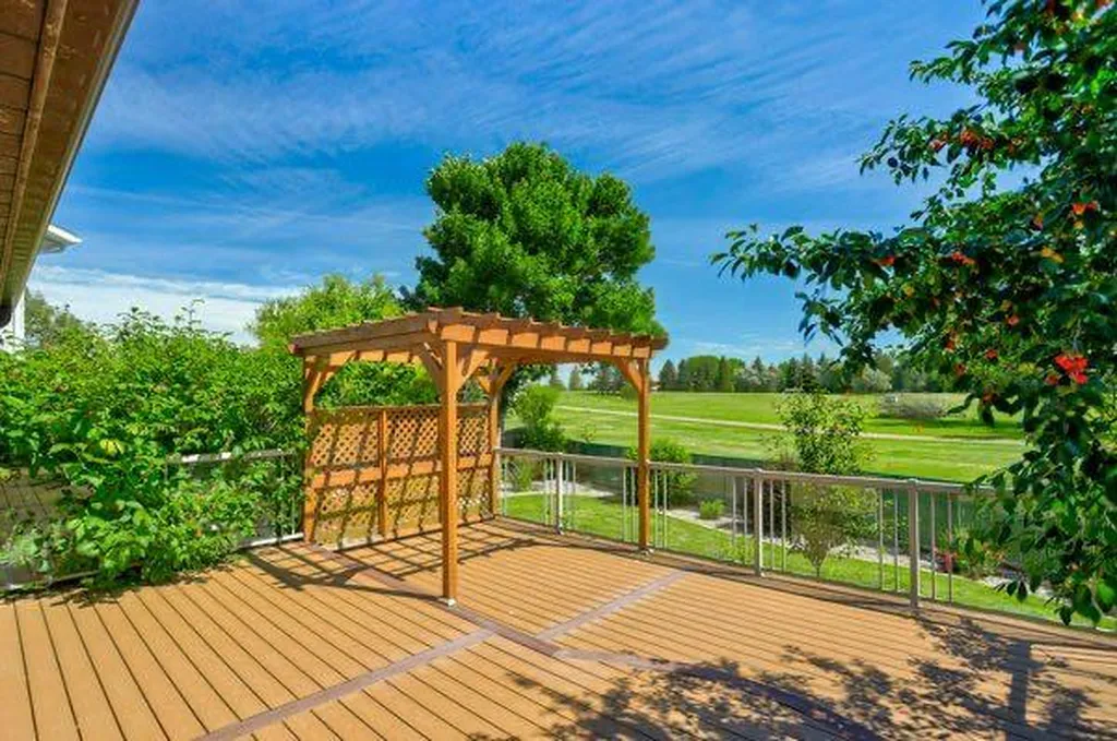 23 Niska Place W Lethbridge AB T1K 6G9