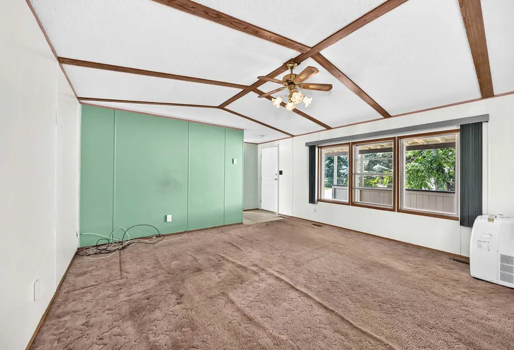 3218 Burroughs Manor NE Calgary AB T1Y 6K2