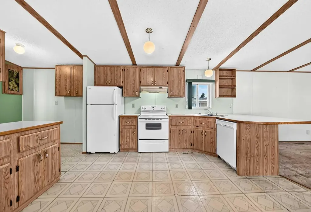 3218 Burroughs Manor NE Calgary AB T1Y 6K2