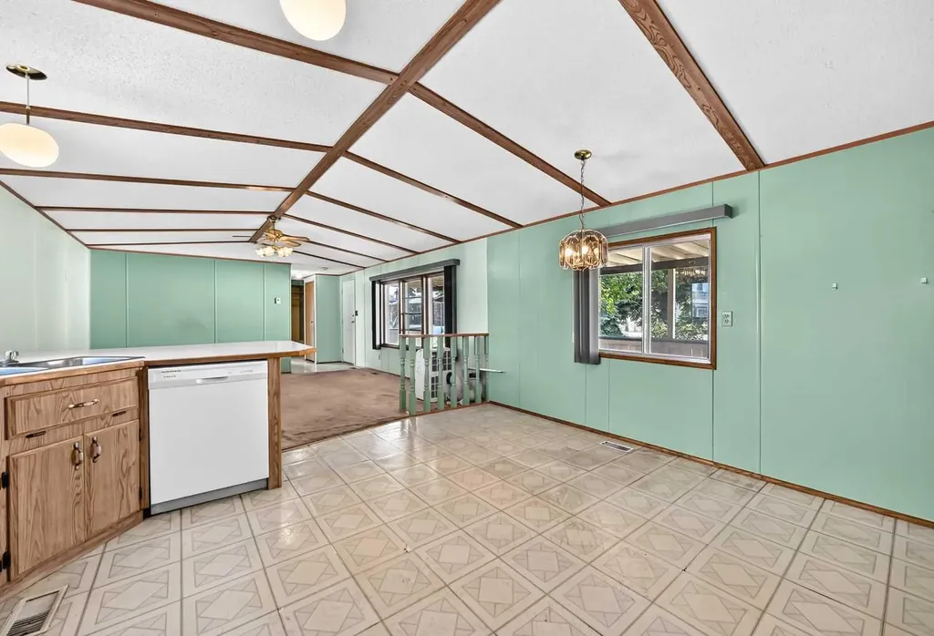 3218 Burroughs Manor NE Calgary AB T1Y 6K2