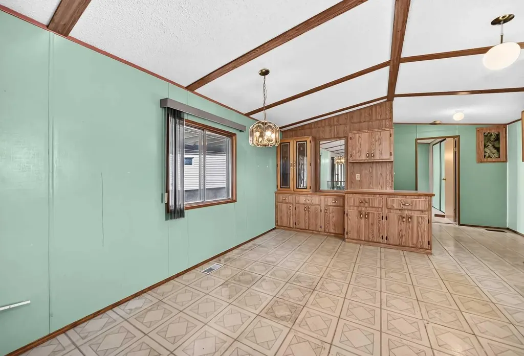 3218 Burroughs Manor NE Calgary AB T1Y 6K2