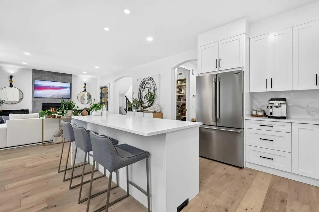 1839 Evergreen Drive SW Calgary AB T2Y5B1