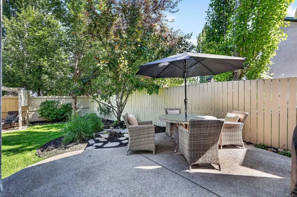 1839 Evergreen Drive SW Calgary AB T2Y5B1