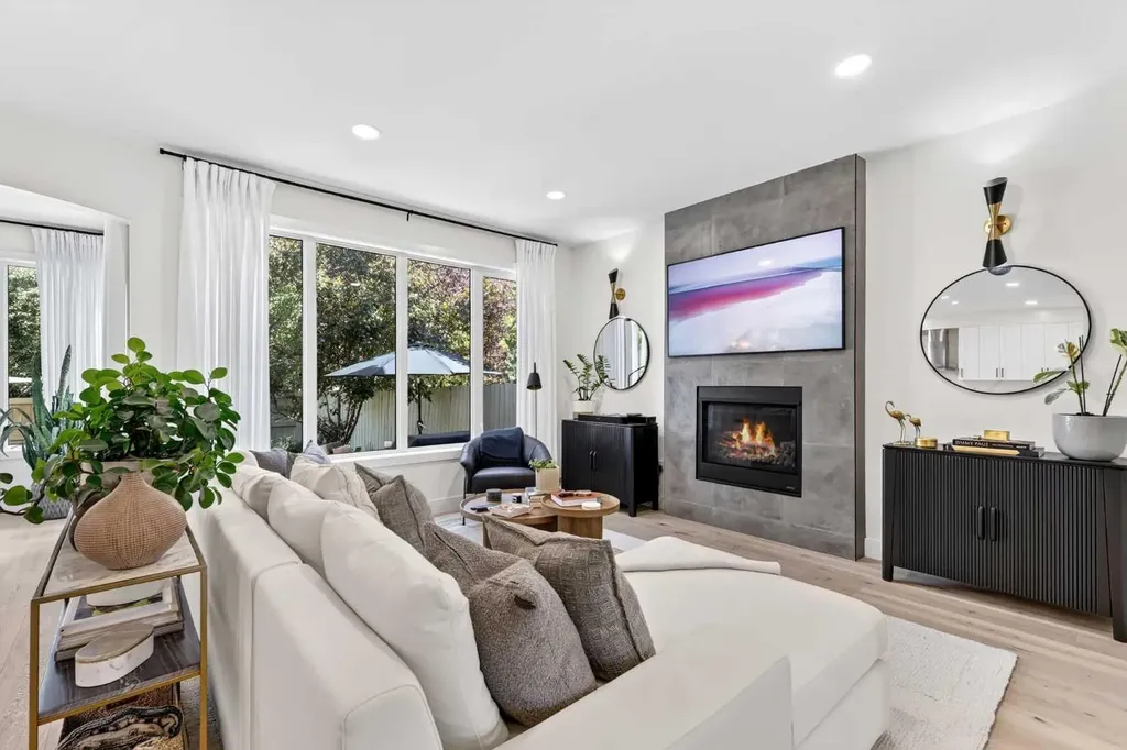 1839 Evergreen Drive SW Calgary AB T2Y5B1