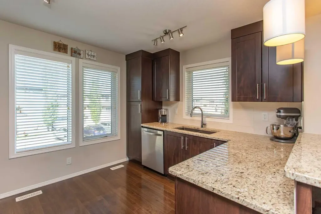 339 Viscount Drive Red Deer AB T4R0S2