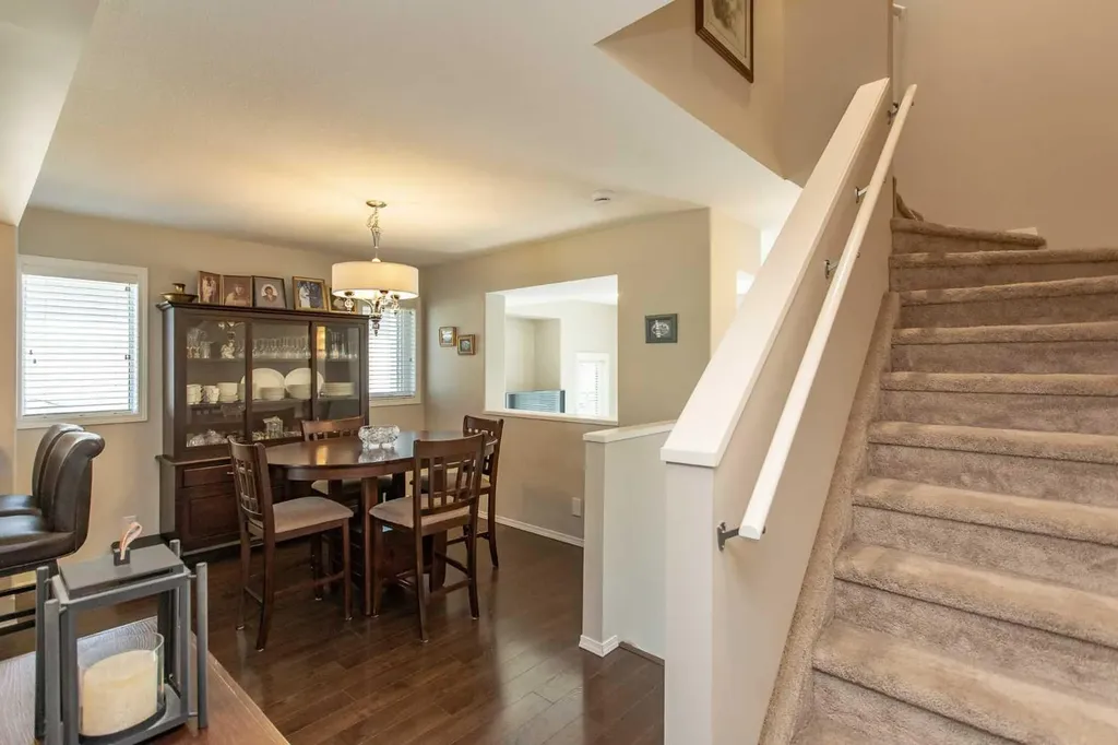 339 Viscount Drive Red Deer AB T4R0S2