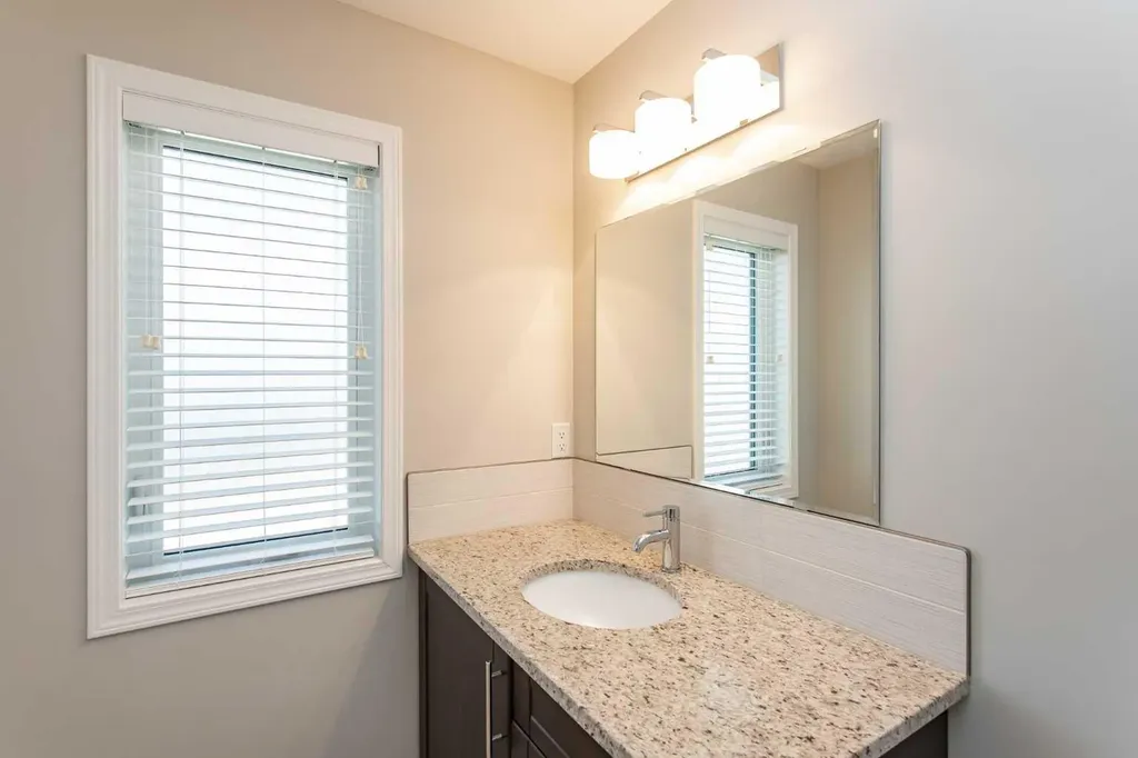 339 Viscount Drive Red Deer AB T4R0S2