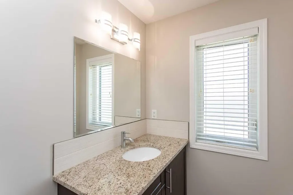 339 Viscount Drive Red Deer AB T4R0S2