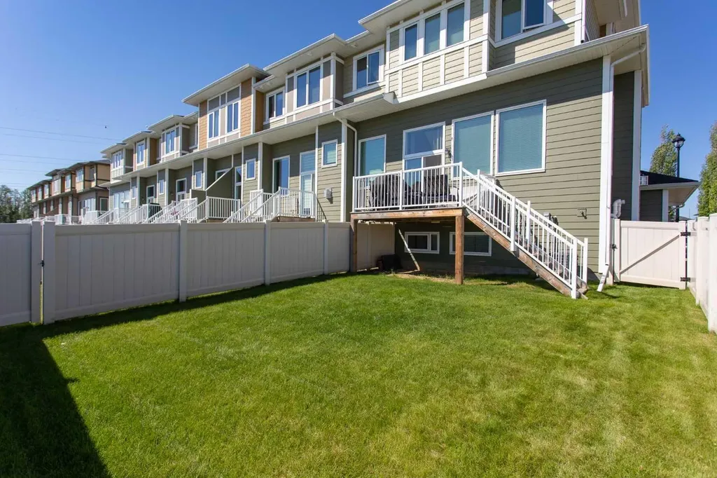 339 Viscount Drive Red Deer AB T4R0S2