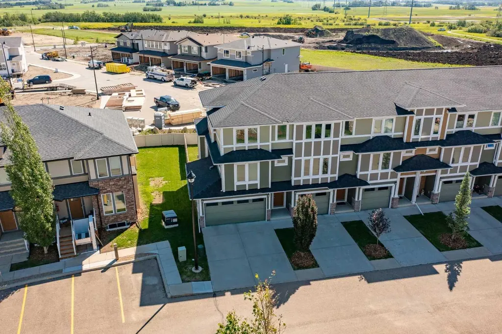 339 Viscount Drive Red Deer AB T4R0S2