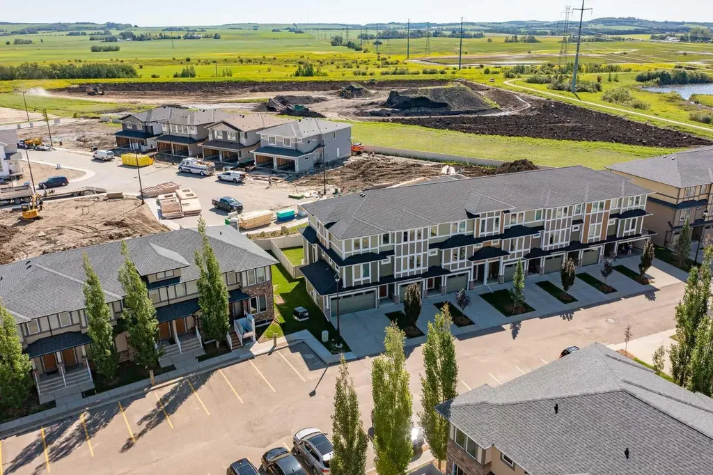 339 Viscount Drive Red Deer AB T4R0S2