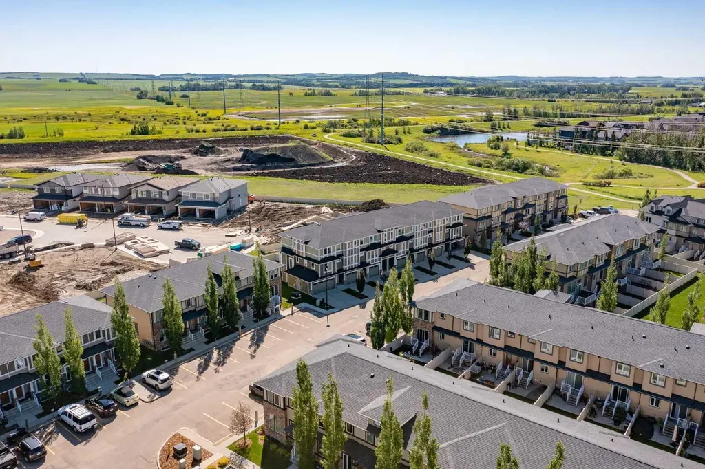 339 Viscount Drive Red Deer AB T4R0S2