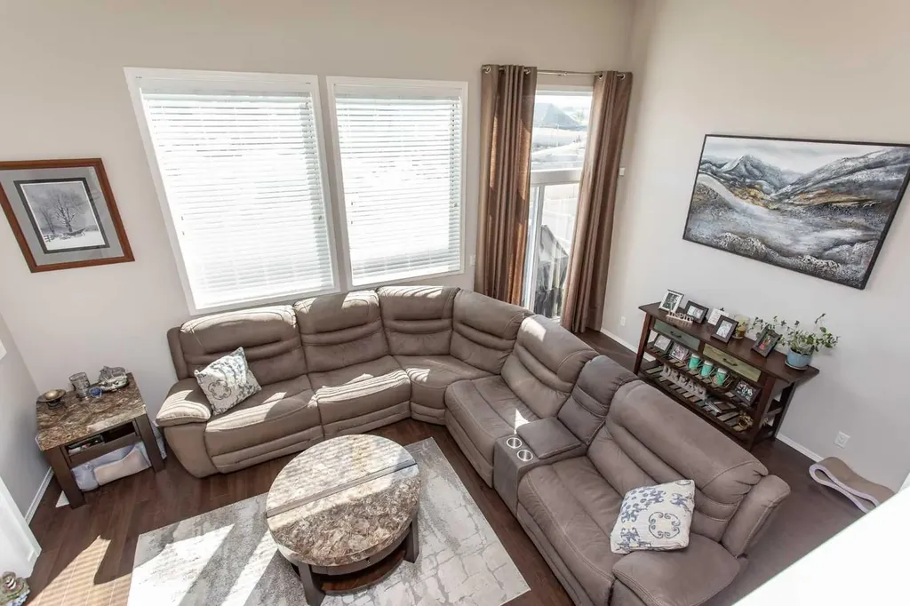 339 Viscount Drive Red Deer AB T4R0S2