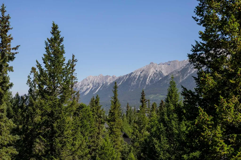 309 Riva Place Canmore AB T1W 3L4