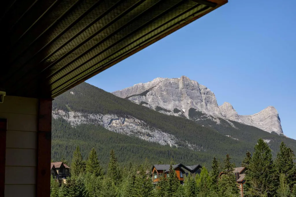 309 Riva Place Canmore AB T1W 3L4
