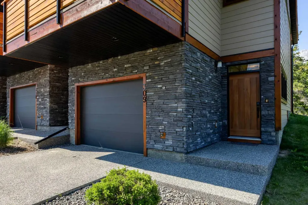 309 Riva Place Canmore AB T1W 3L4
