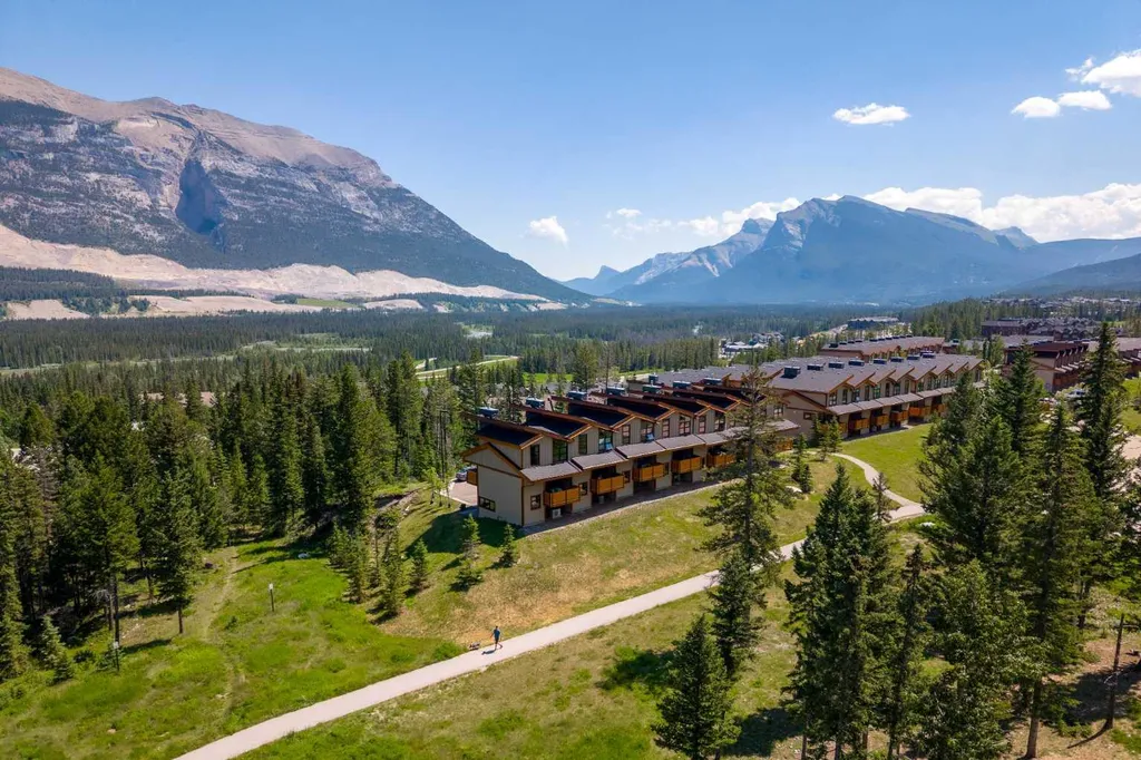309 Riva Place Canmore AB T1W 3L4
