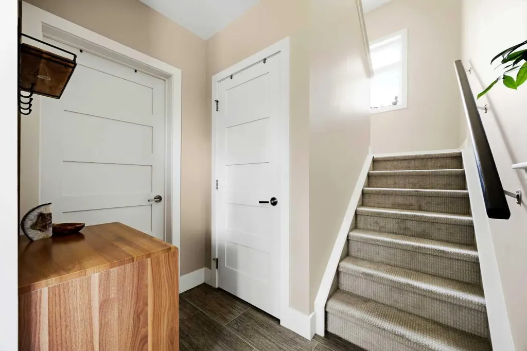 309 Riva Place Canmore AB T1W 3L4