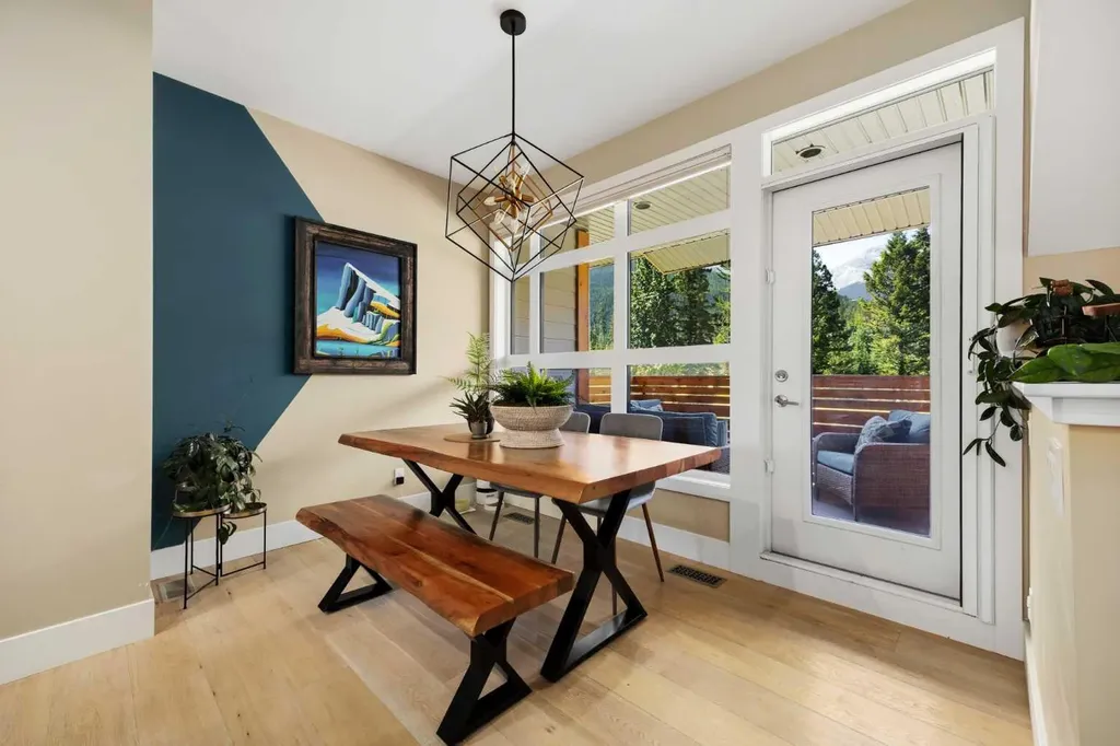 309 Riva Place Canmore AB T1W 3L4