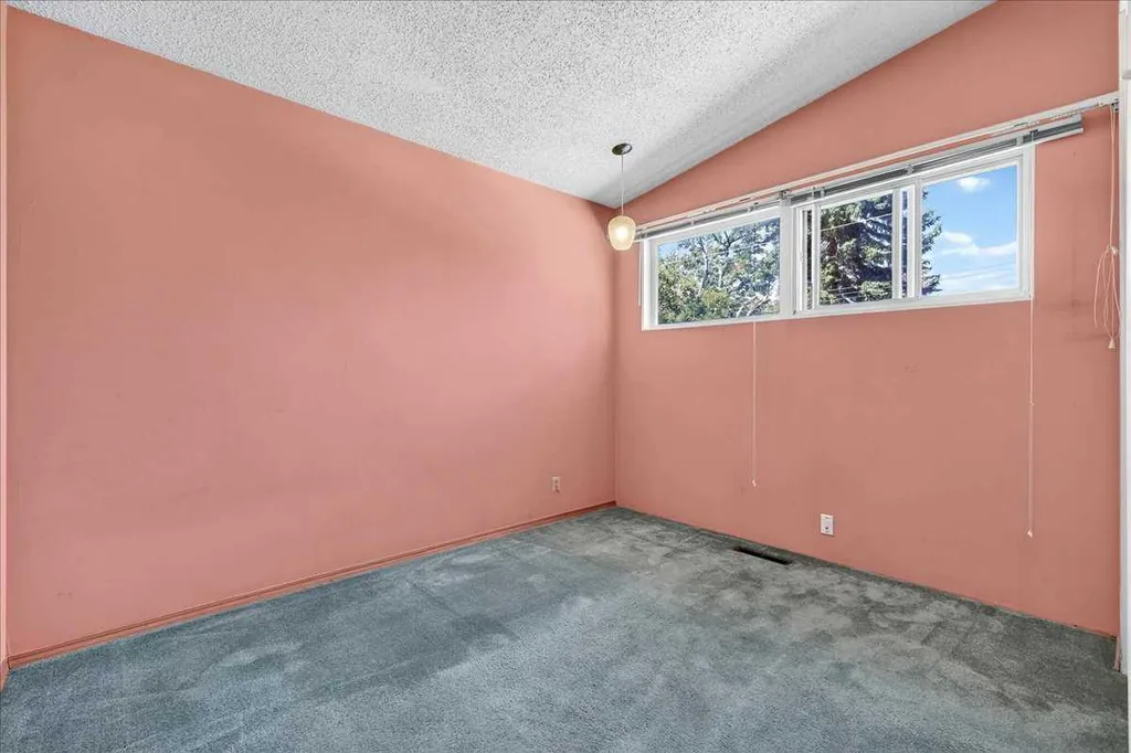 6403 Larkspur Way SW Calgary AB T3E 5P9