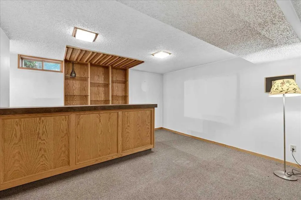 6403 Larkspur Way SW Calgary AB T3E 5P9