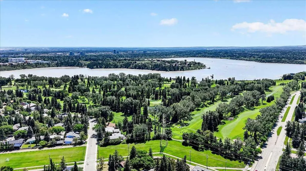 6403 Larkspur Way SW Calgary AB T3E 5P9