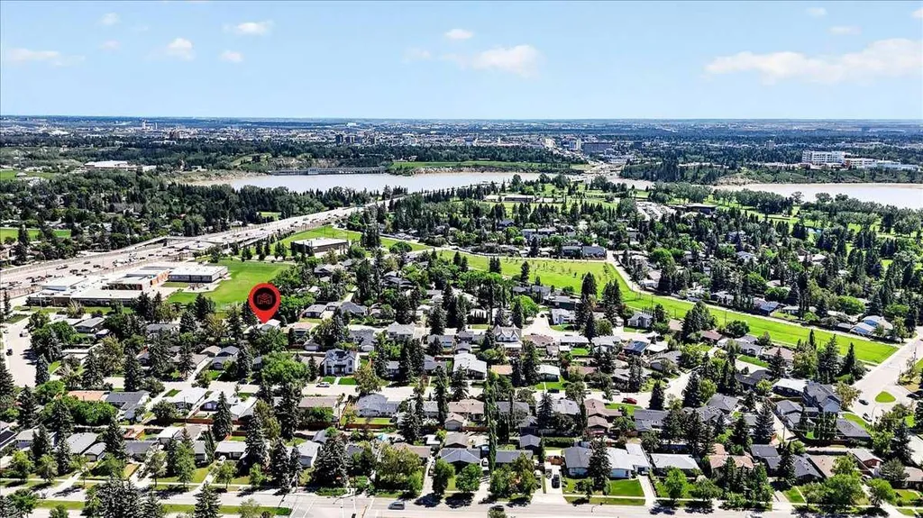 6403 Larkspur Way SW Calgary AB T3E 5P9
