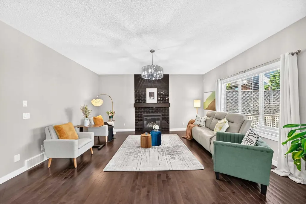 673 Panatella Boulevard NW Calgary AB T3K 0C2