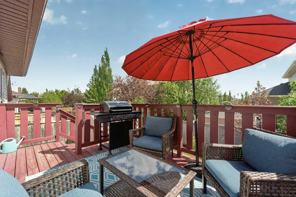13 Canoe Close SW Airdrie AB T4B2N3
