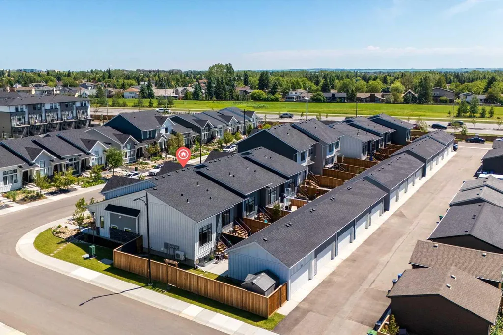 54 Iris Crescent Okotoks AB T1S 5V6
