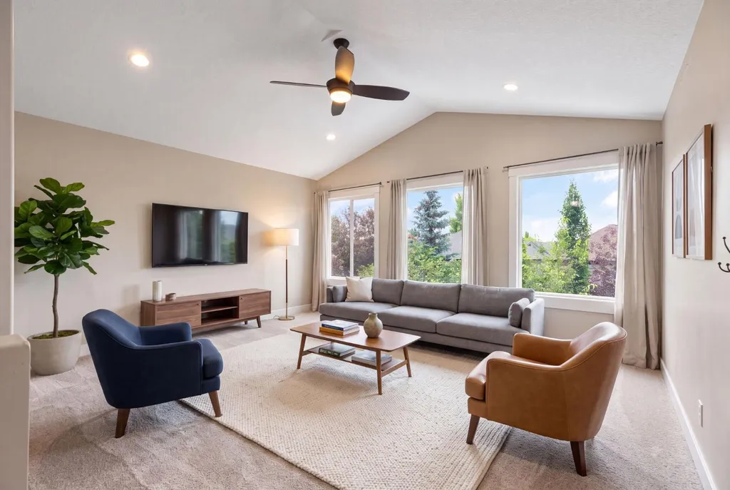16 Auburn Sound Crescent SE Calgary AB T3M 0E2