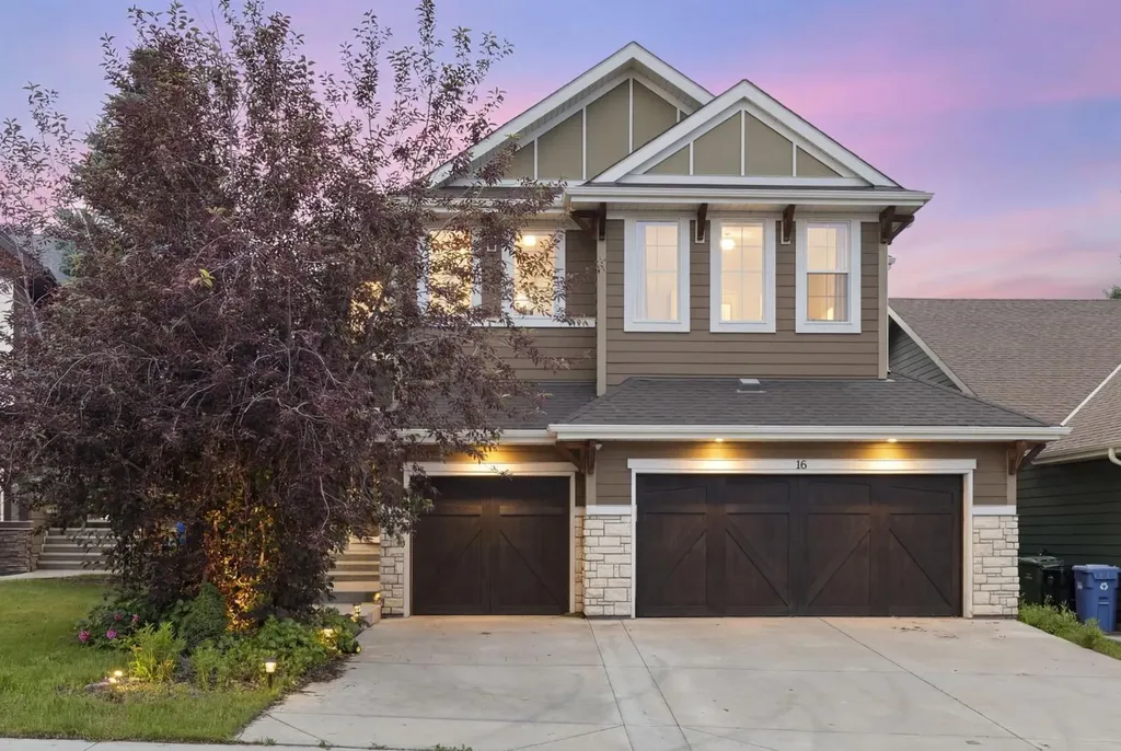16 Auburn Sound Crescent SE Calgary AB T3M 0E2