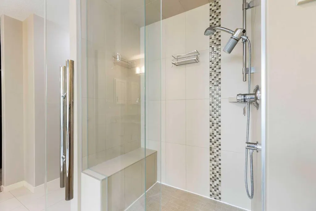 16 Auburn Sound Crescent SE Calgary AB T3M 0E2