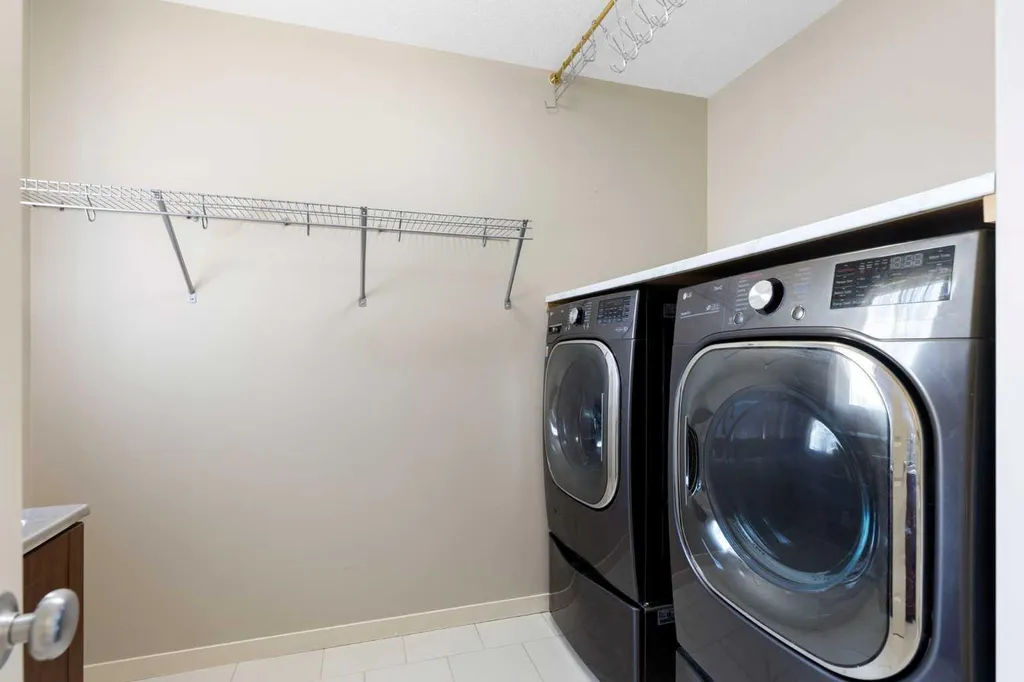 16 Auburn Sound Crescent SE Calgary AB T3M 0E2