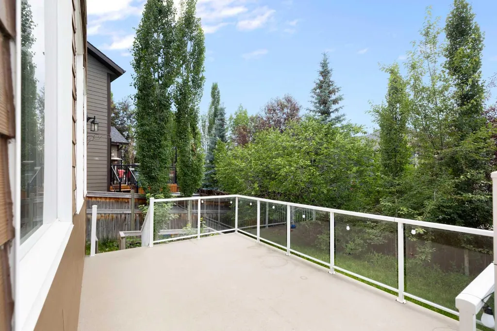 16 Auburn Sound Crescent SE Calgary AB T3M 0E2