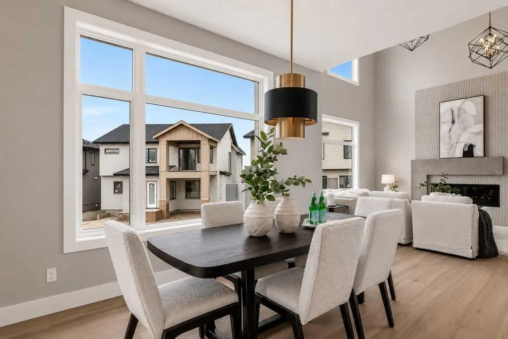 19 Rockcliff Court NW Calgary AB T3G 0G6