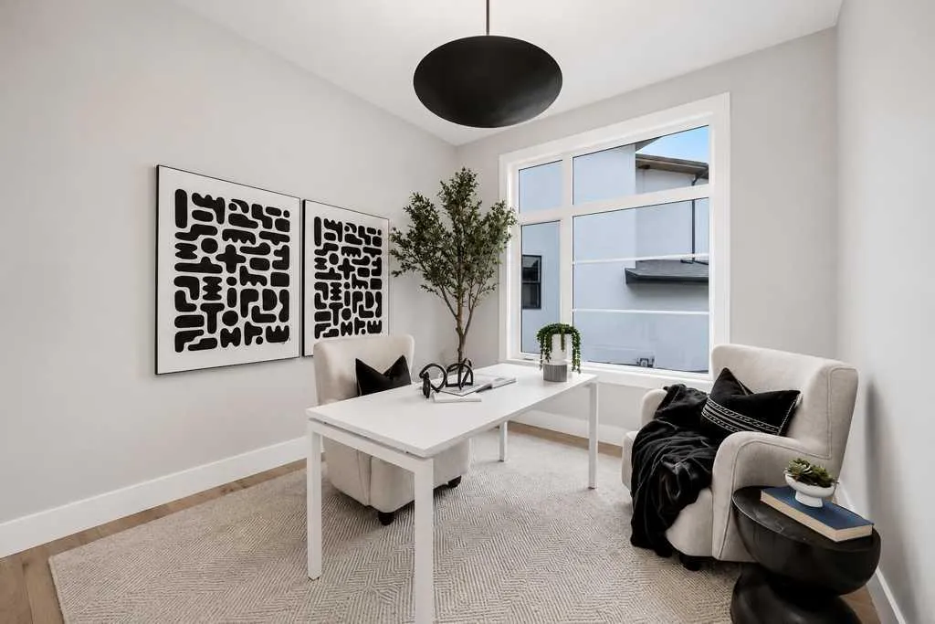 19 Rockcliff Court NW Calgary AB T3G 0G6