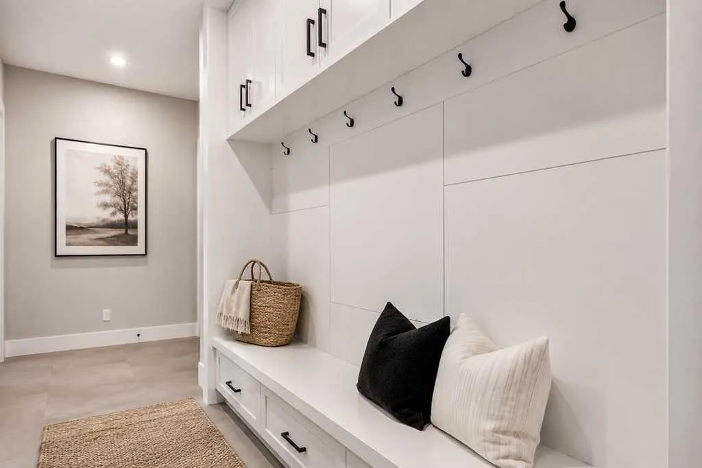 19 Rockcliff Court NW Calgary AB T3G 0G6