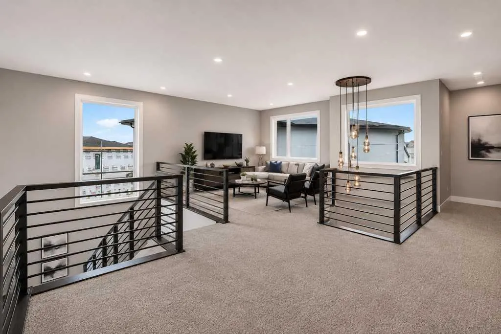 19 Rockcliff Court NW Calgary AB T3G 0G6