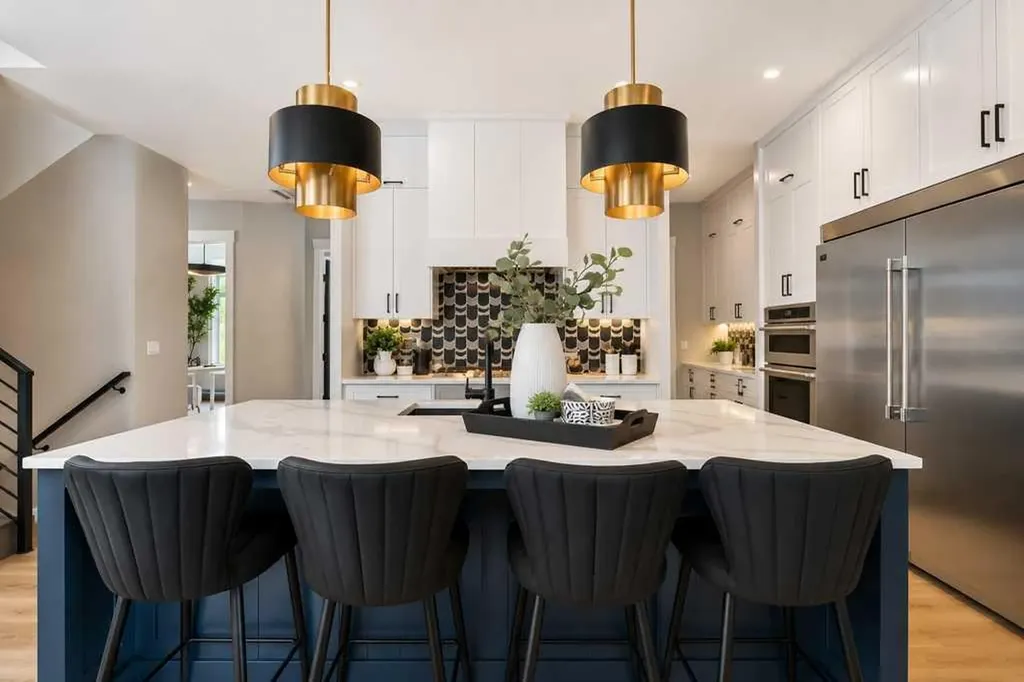 19 Rockcliff Court NW Calgary AB T3G 0G6