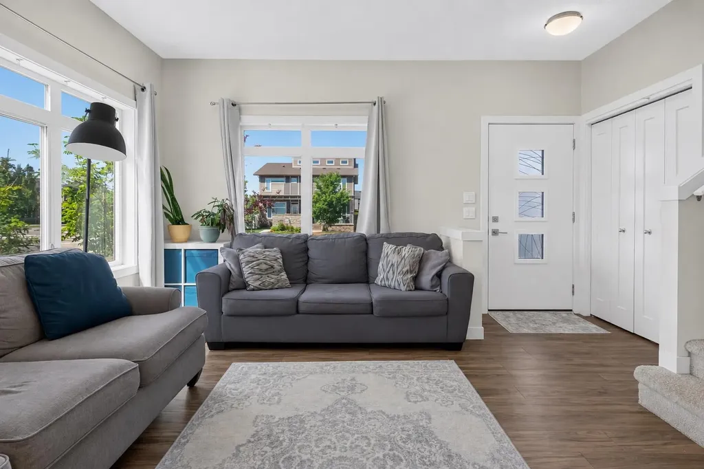 97 Sage Bluff Gate NW Calgary AB T3R 1T5