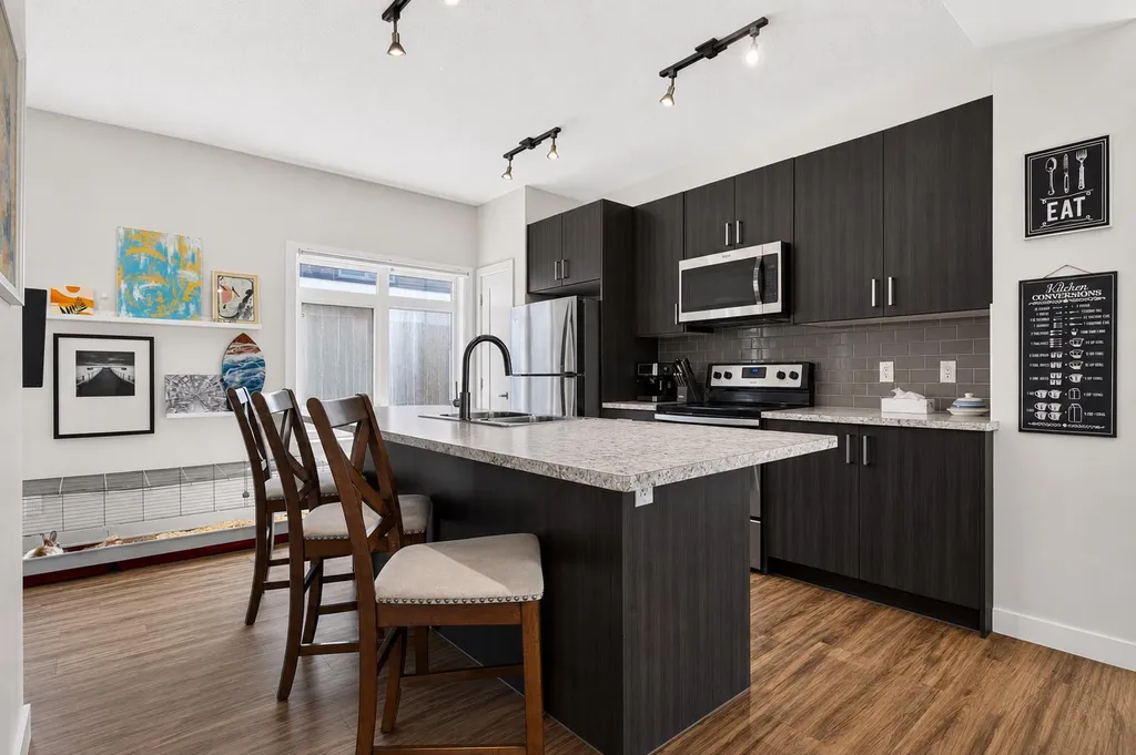97 Sage Bluff Gate NW Calgary AB T3R 1T5