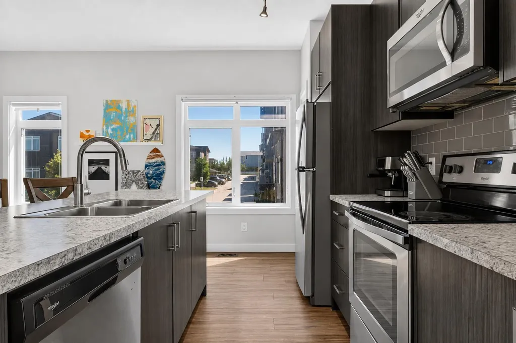 97 Sage Bluff Gate NW Calgary AB T3R 1T5