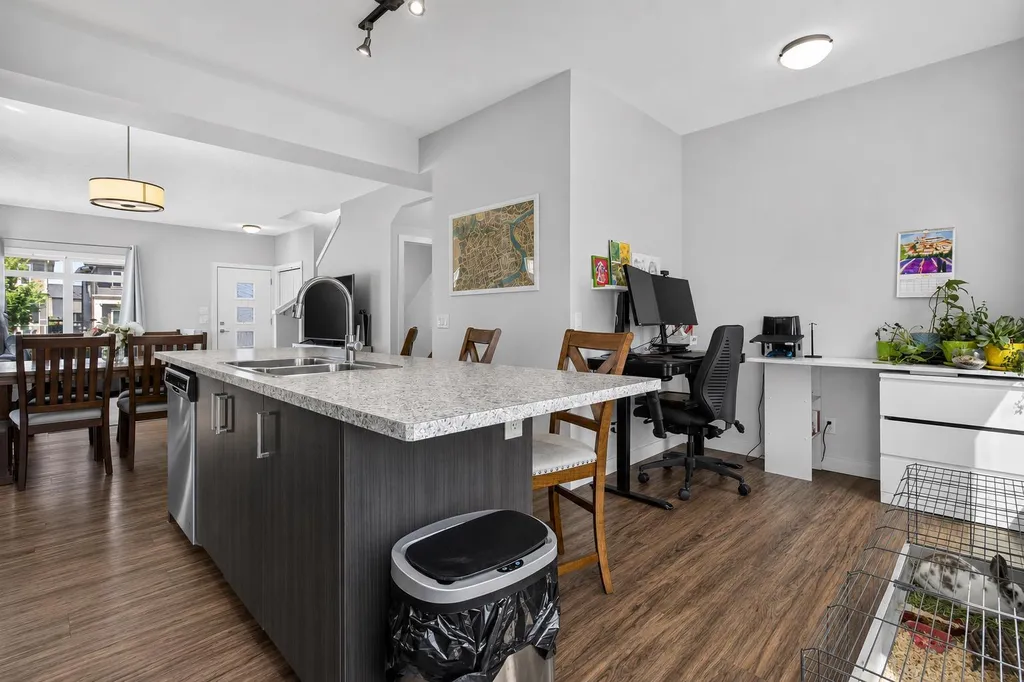 97 Sage Bluff Gate NW Calgary AB T3R 1T5